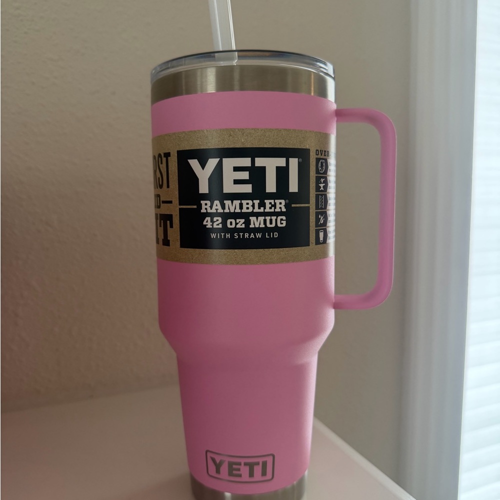 YETI Rambler 42 oz Power Pink Mug with Straw Lid